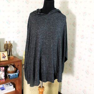 Avon Studio 1886 Gray Knit Hooded Sweater Poncho, Small/Medium